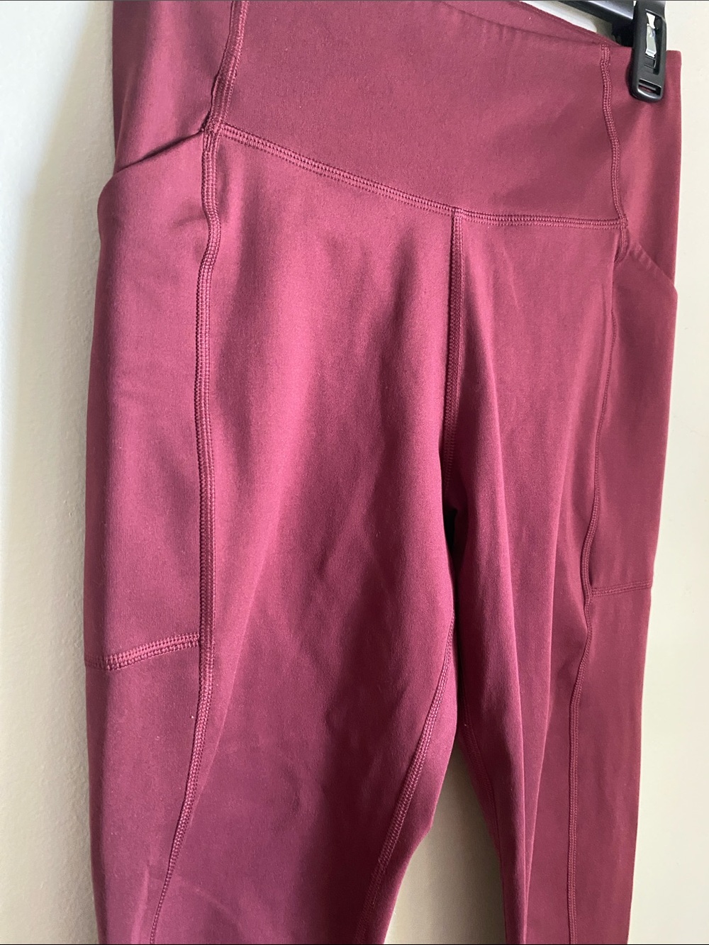 girlfriend collective high rise athletic leggings in Burgundy Wine - Picture 6 of 7